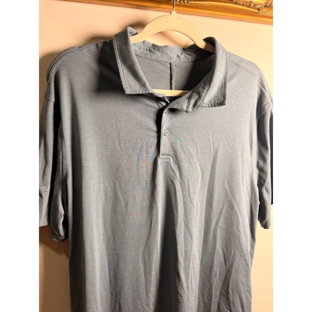 Lululemon Evolution Polo Men Large Blue Grey casual sport Sleeve Golf Shirt